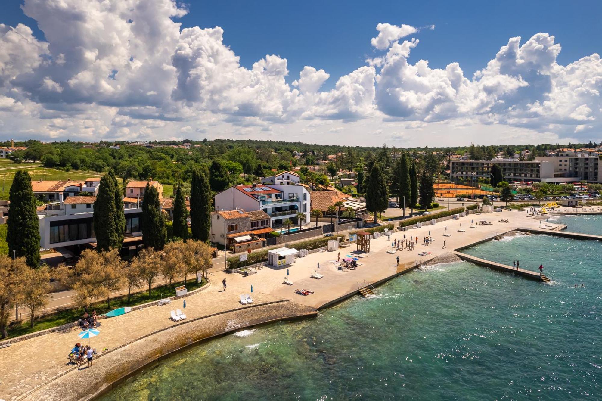 Beach House - Sea Breeze Porec Luaran gambar